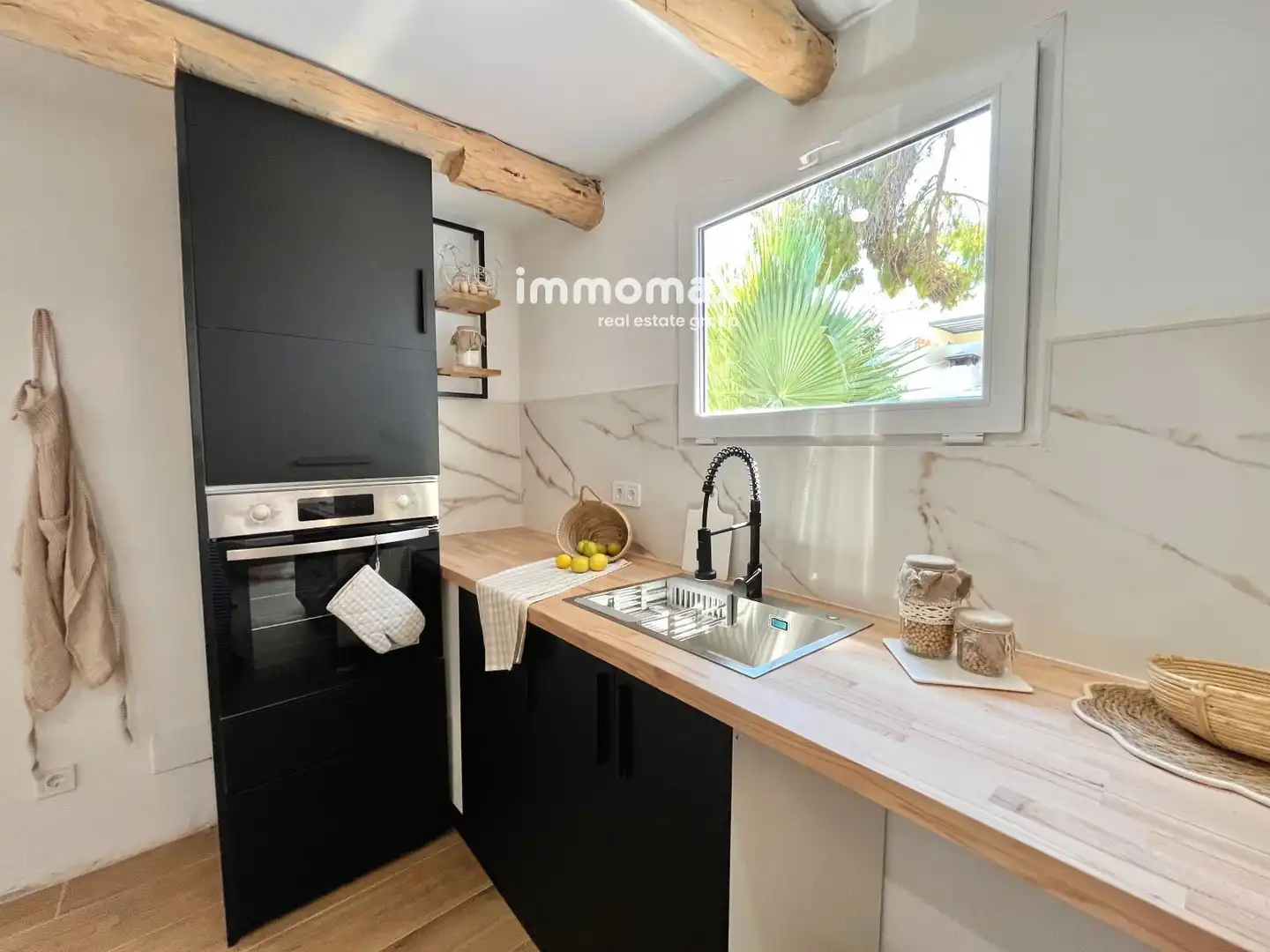 Kitchen of Houses for sale in Vilanova i la Geltrú  with Terrace and Storage room
