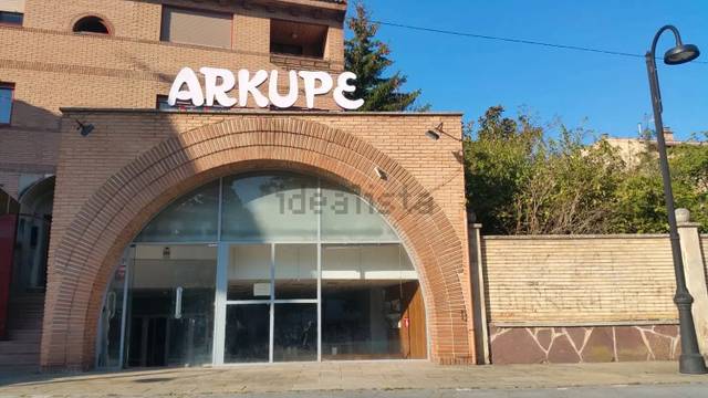 Local comercial en Venta en Plaza Baja Navarra en Aoiz / Agoitz