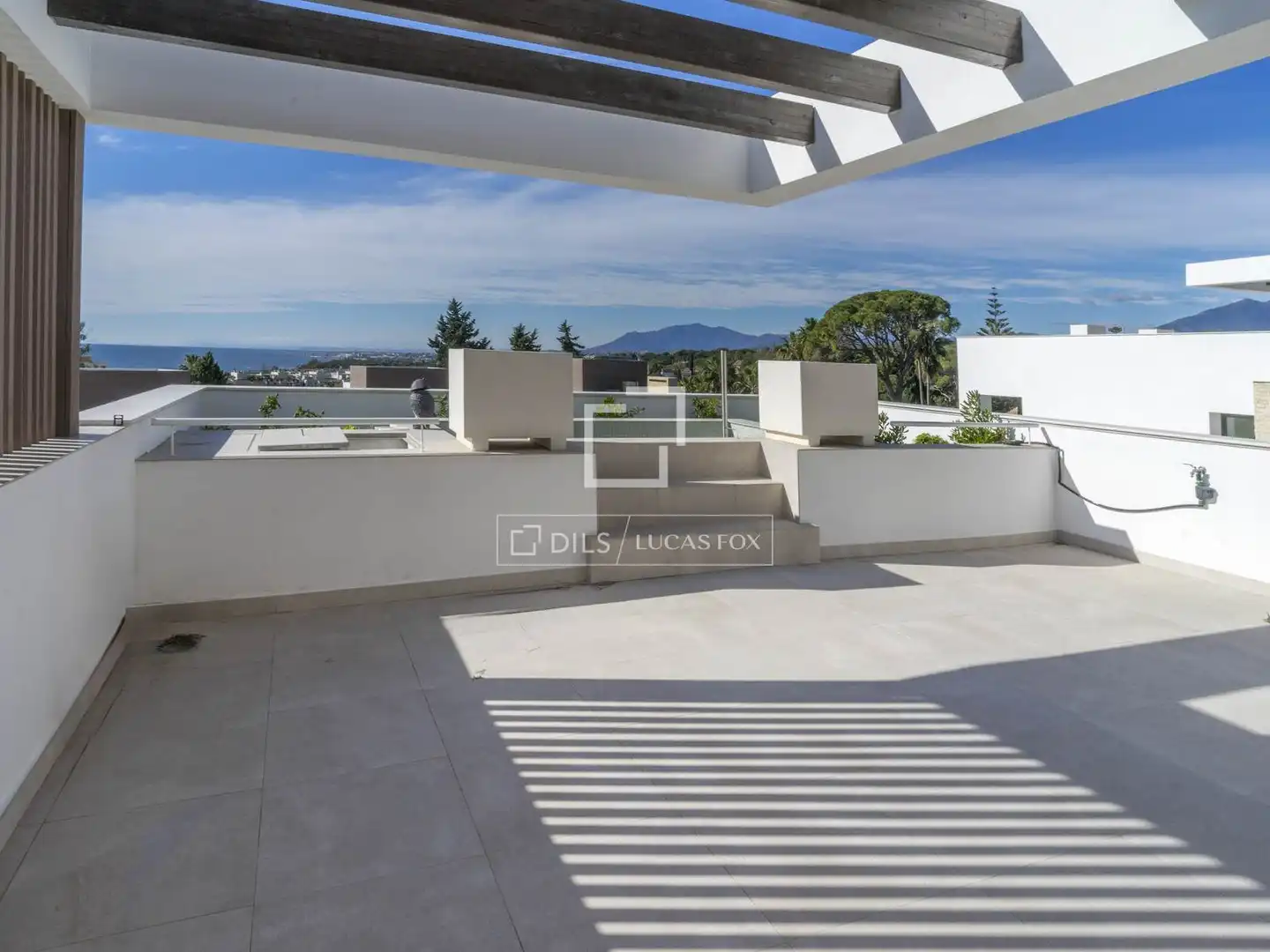 Terraza de Casa o chalet en venta en Marbella con Aire acondicionado, Calefacción y Jardín privado