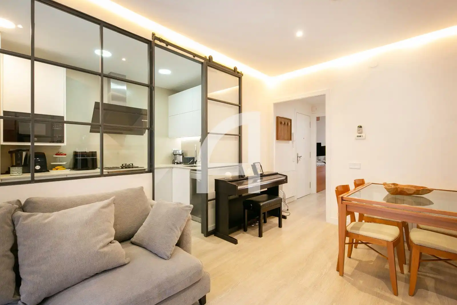 Sala de estar de Piso en venta en Barcelona con Aire acondicionado, Calefacción y Parquet
