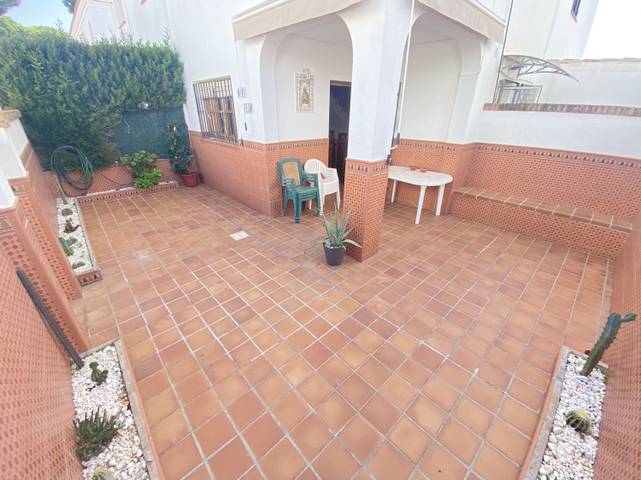 Casa adosada en Venta en Tiburon en Urbasur