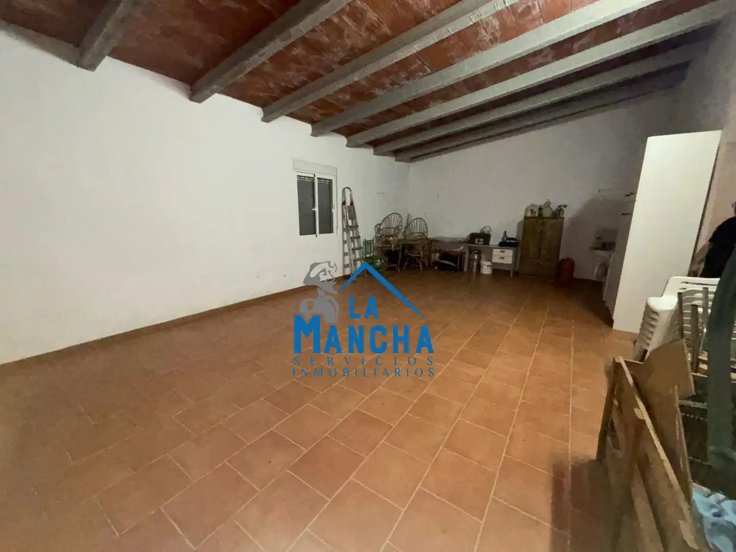 Casa o chalet en venta en Hoya-Gonzalo con Calefacción, Jardín privado y Amueblado