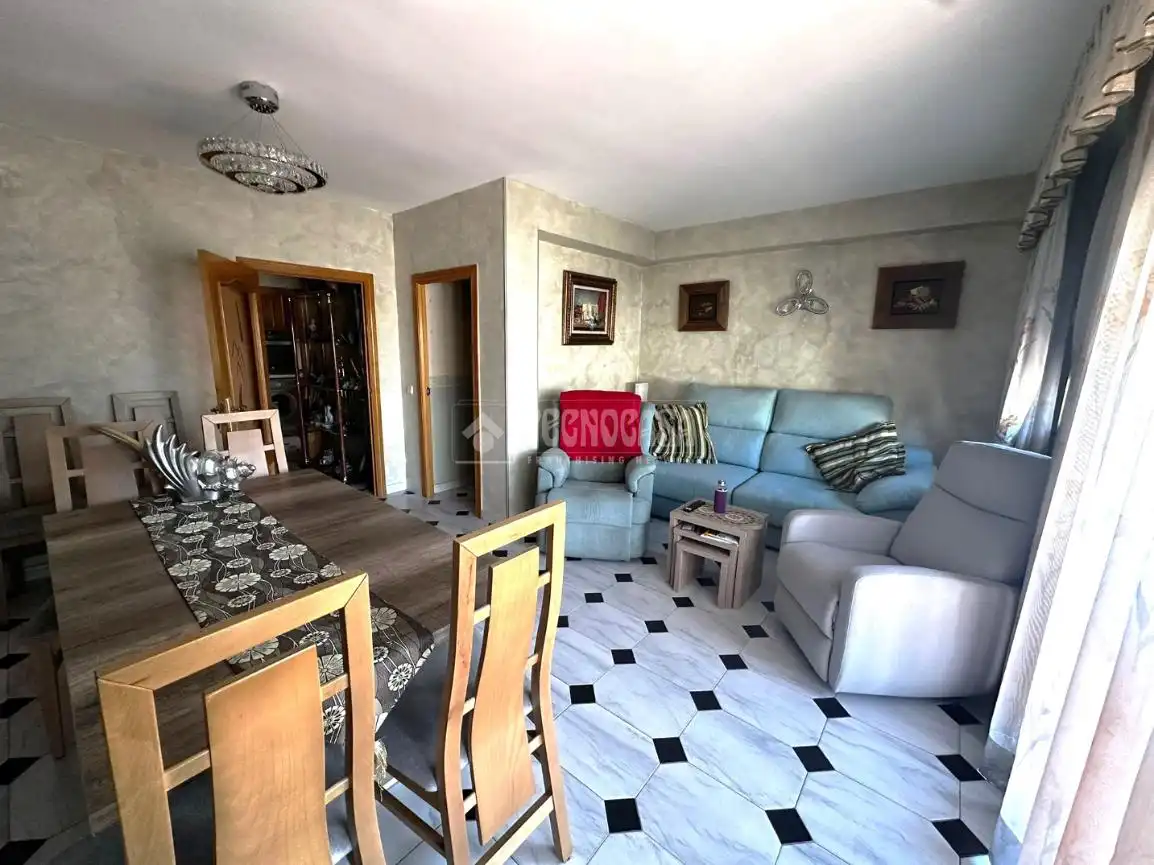 Habitación de Piso en venta en Parla con Calefacción y Amueblado