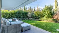 Jardí de Planta baixa en venda en Pozuelo de Alarcón amb Terrassa, Traster i Piscina