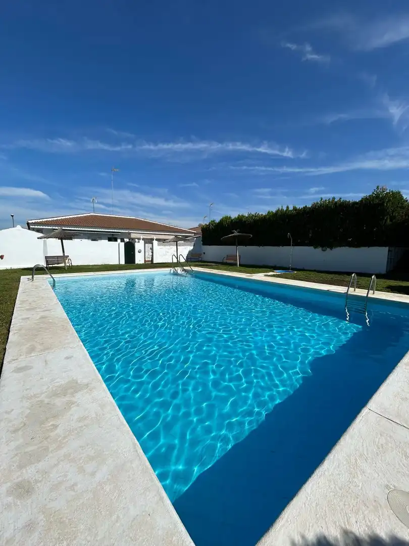 Piscina de Casa o xalet en venda en Almonte amb Calefacció, Moblat i Piscina comunitària