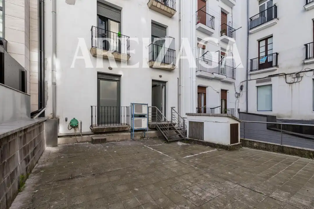 Außenansicht von Büro zur Miete in Donostia - San Sebastián 