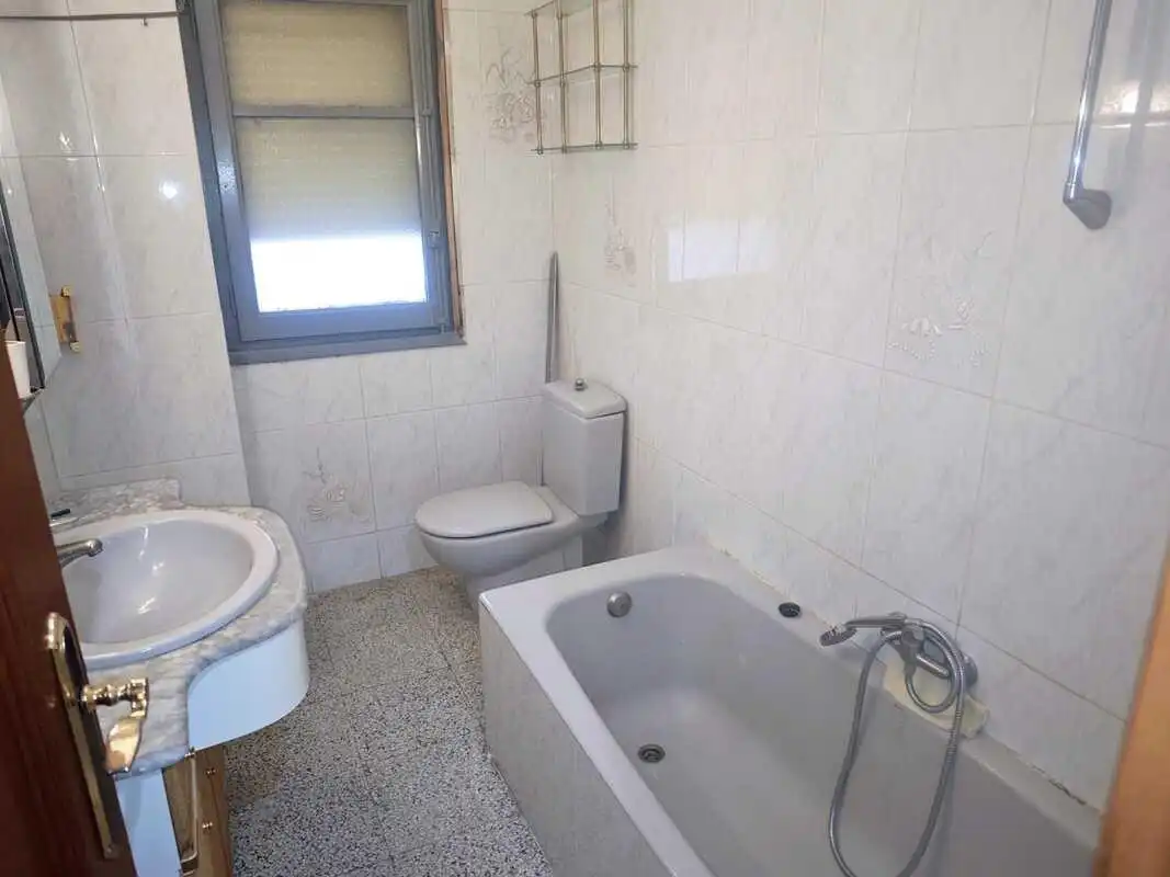 Bathroom of Flat for sale in Calatayud  with Heating