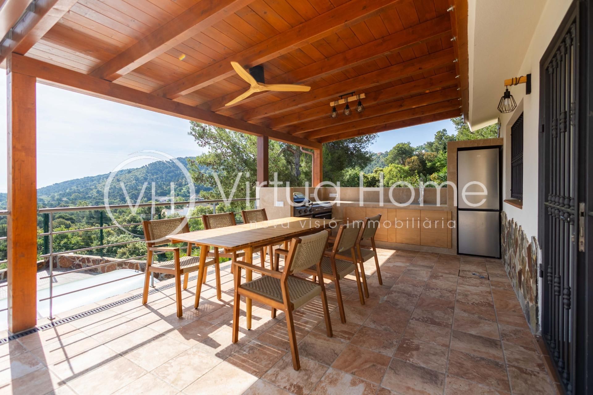 Terrace of House or chalet for sale in Palafolls  with Air Conditioner, Heating and Private garden