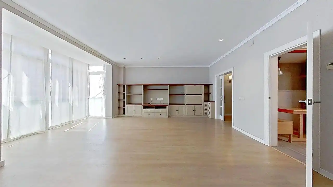 Sala de estar de Piso en venta en Barcelona con Aire acondicionado, Calefacción y Amueblado