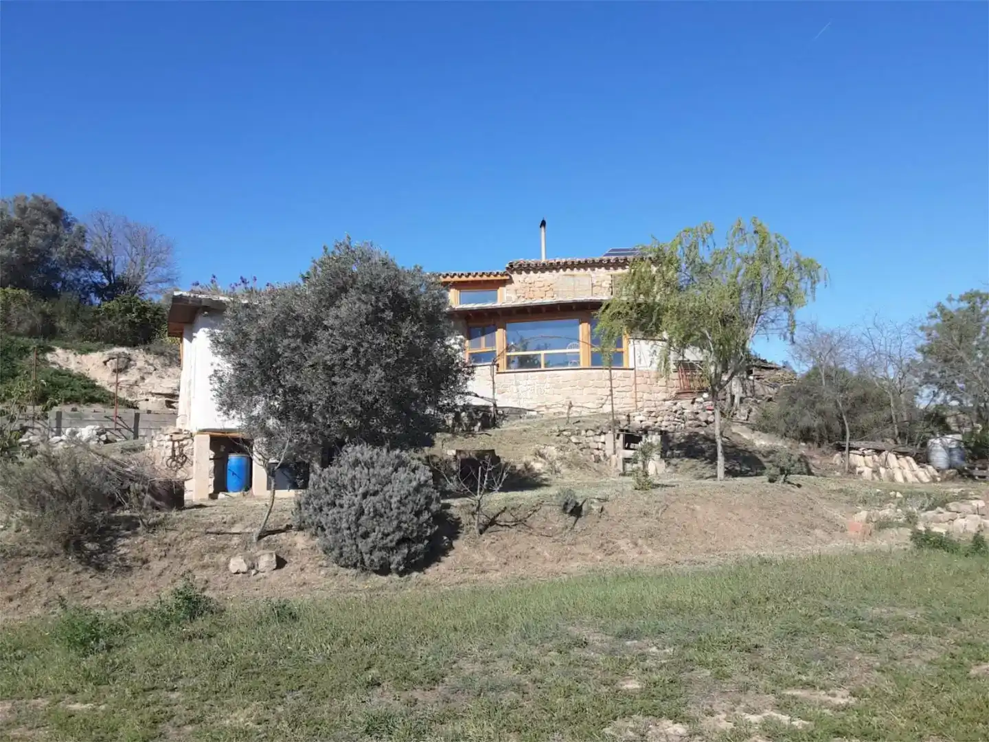 Außenansicht von Country house zum Verkauf in Caspe mit Schwimmbad und Balkon