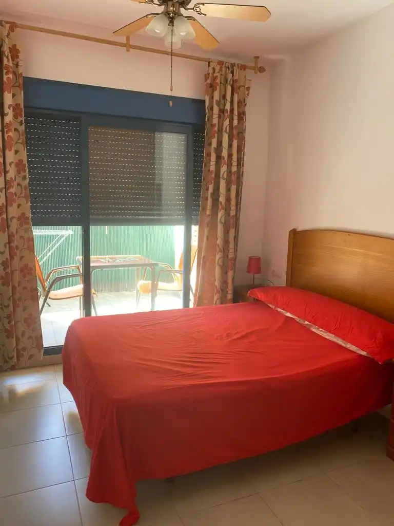 Habitación de Piso de alquiler en Roquetas de Mar con Aire acondicionado, Calefacción y Terraza