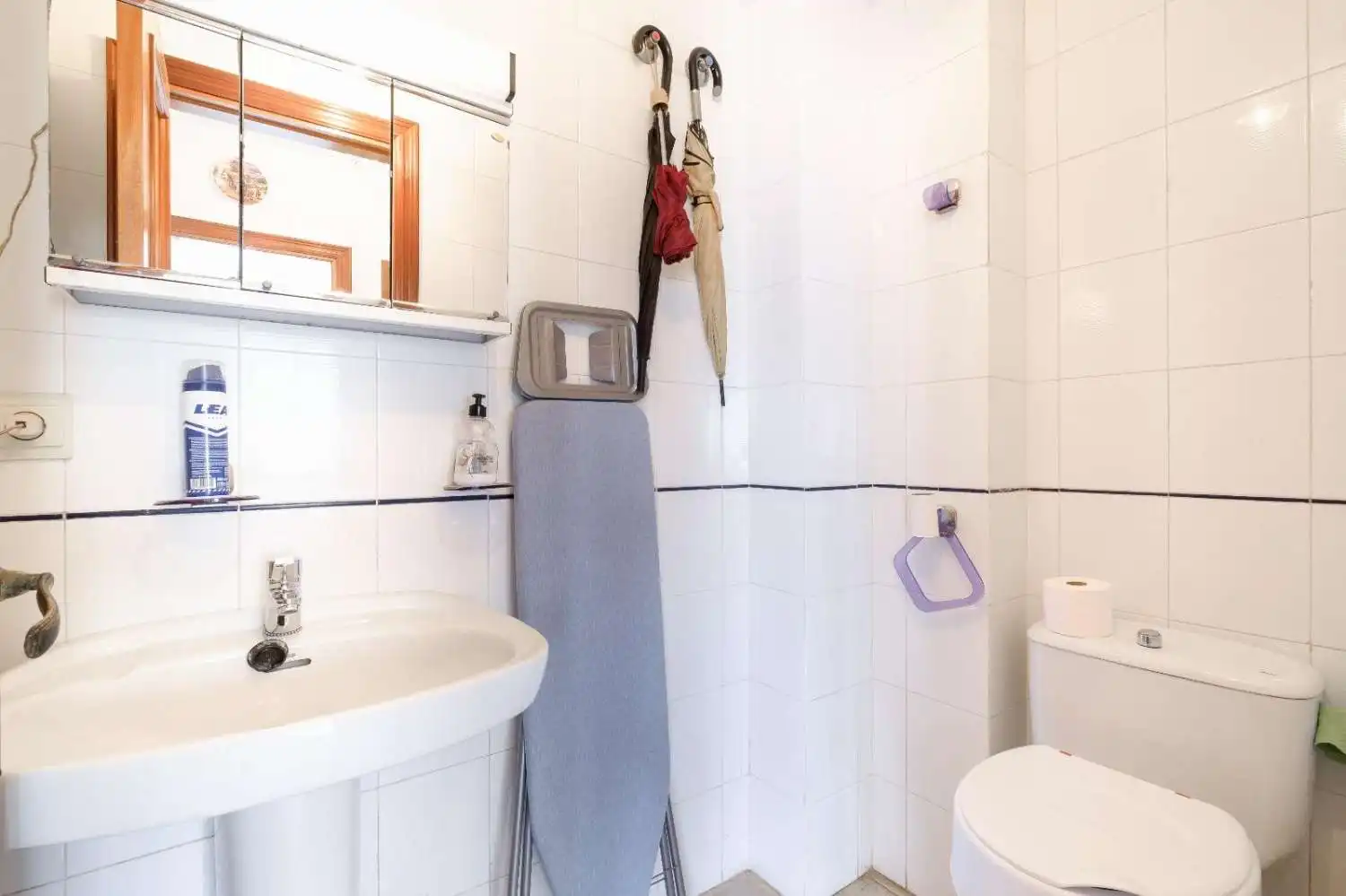 Baño de Apartamento en venta en Nerja con Piscina y Amueblado