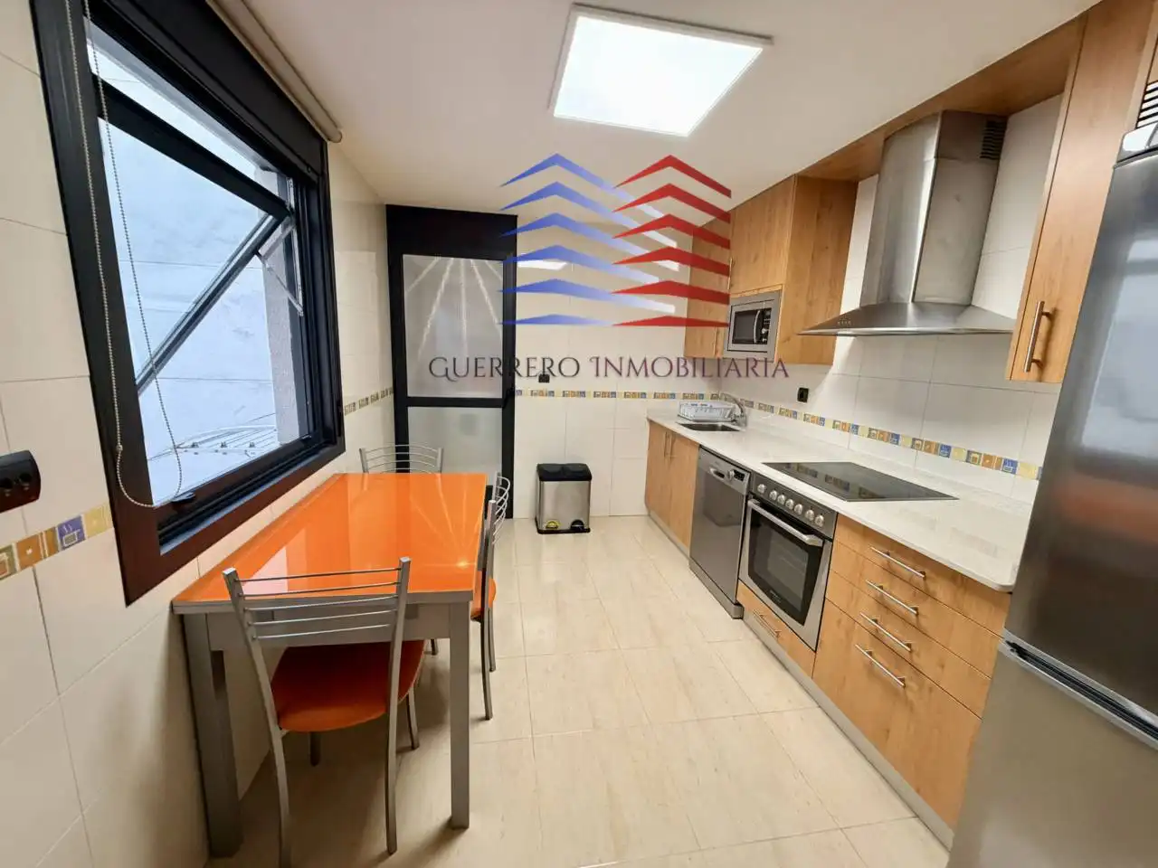 Cuina de Apartament en venda en Ourense Capital  amb Calefacció, Parquet i Traster