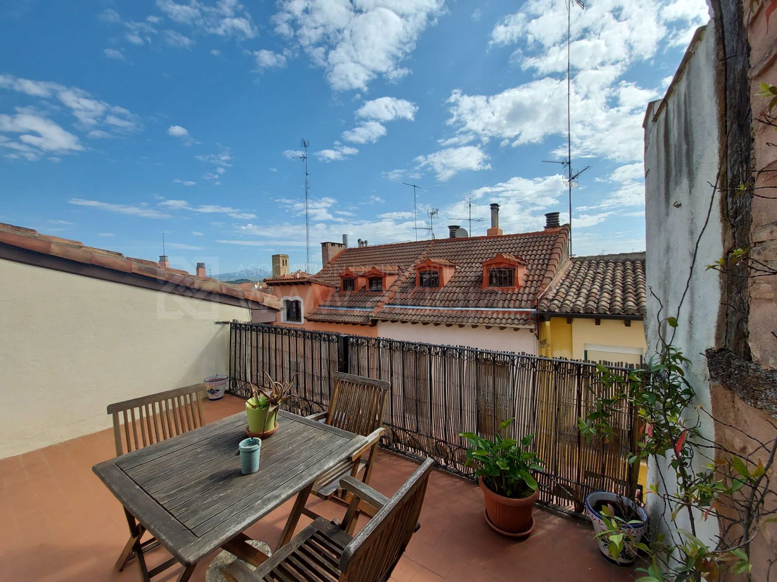 Terraza de Ático en venta en  Logroño con Calefacción, Terraza y Amueblado