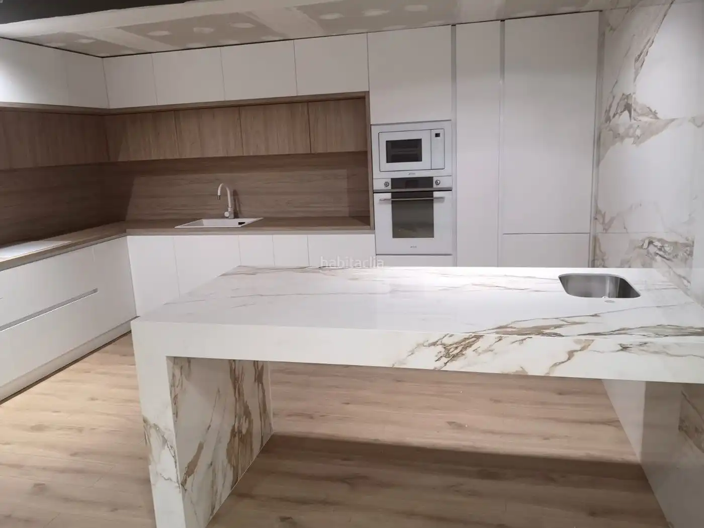 Casa amb jardí en venda a Carrer Rec de la Bassada 34, imagen 6
