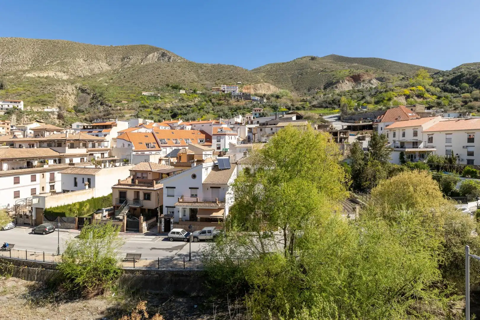 Vista exterior de Pis en venda en Monachil amb Aire condicionat, Calefacció i Terrassa