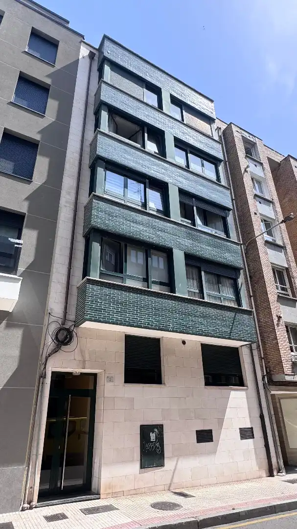 Vista exterior de Apartamento en venta en Gijón  con Calefacción, Parquet y Trastero