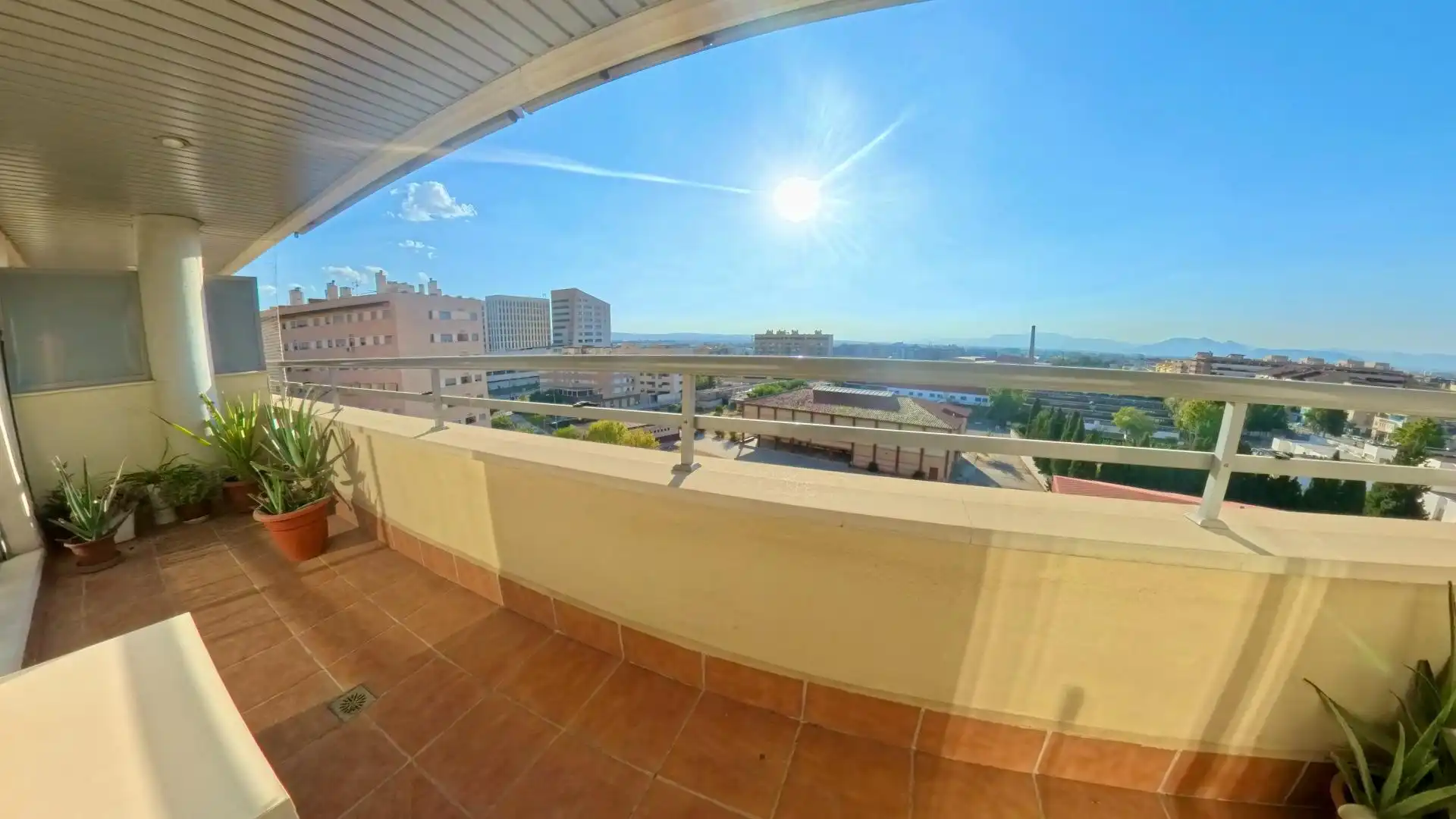 Flat for sale in Avenida Avenida de la Ilustración, 85, Campus de la Salud