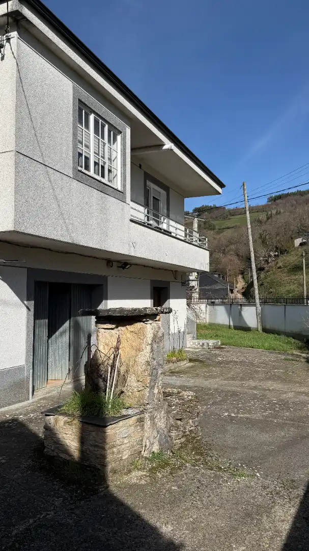 Vista exterior de Casa o chalet en venta en Becerreá con Amueblado