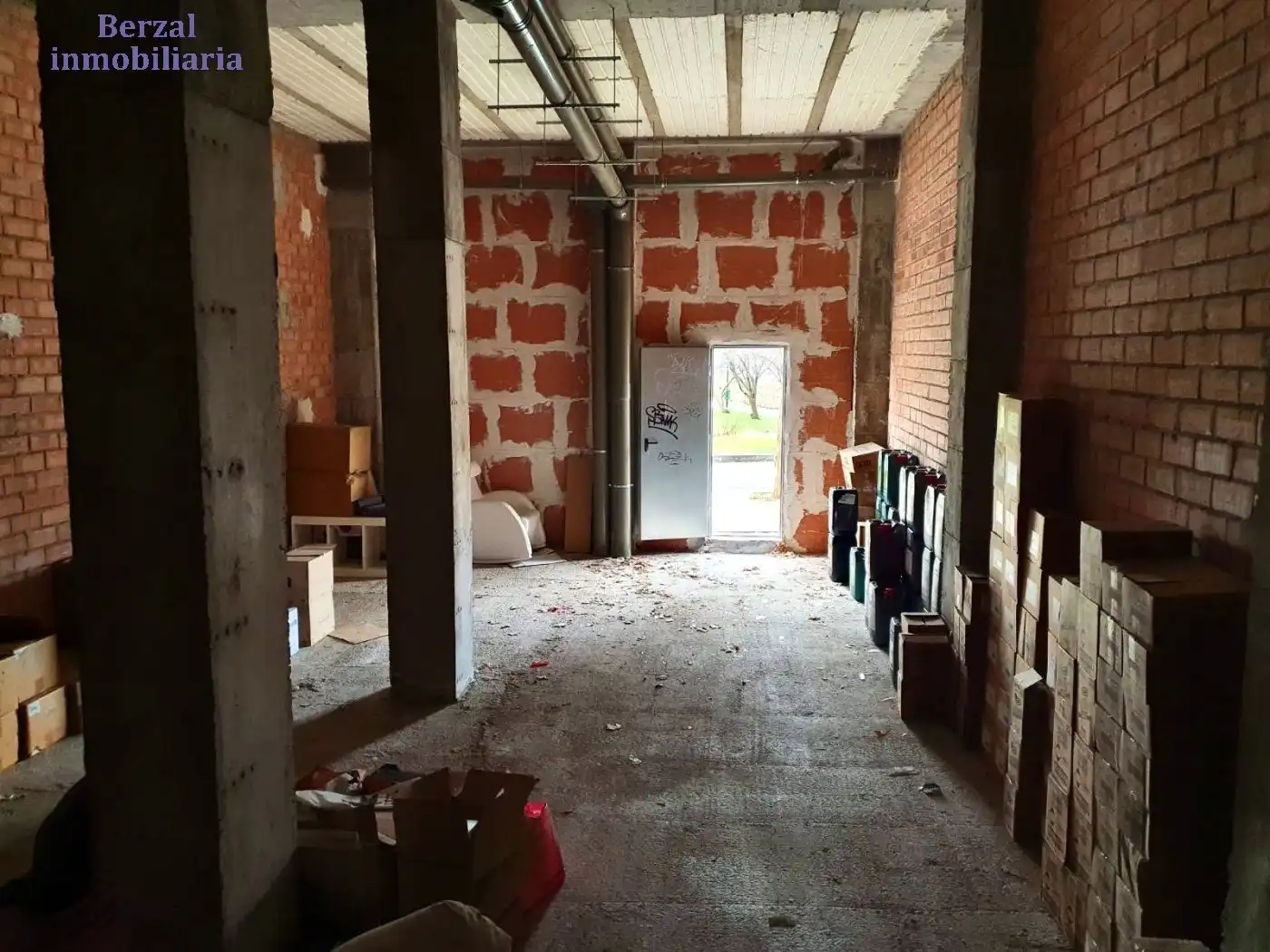 Local comercial en venta en Calle Gonzalo de Berceo