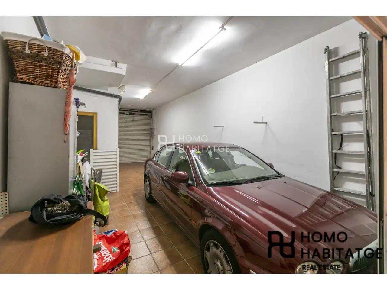 Aparcament de Casa o xalet en venda en Sabadell amb Aire condicionat, Calefacció i Terrassa