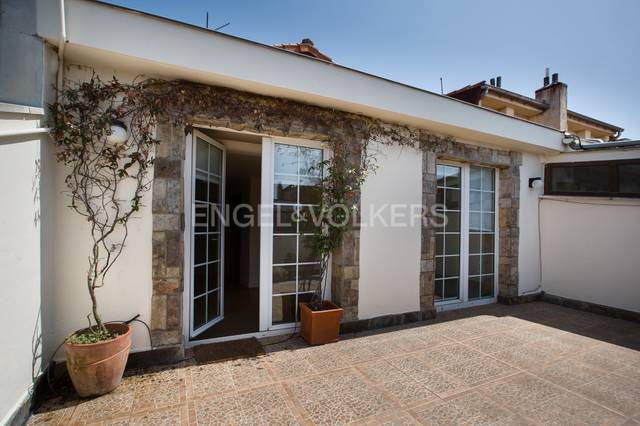 Ático en Alquiler en Las Arenas