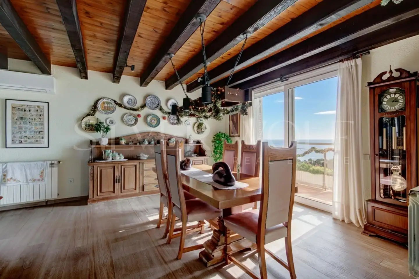Comedor de Casa o chalet en venta en Mataró con Aire acondicionado, Calefacción y Jardín privado