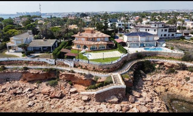Casa-chalet en Venta en Cabo Roig