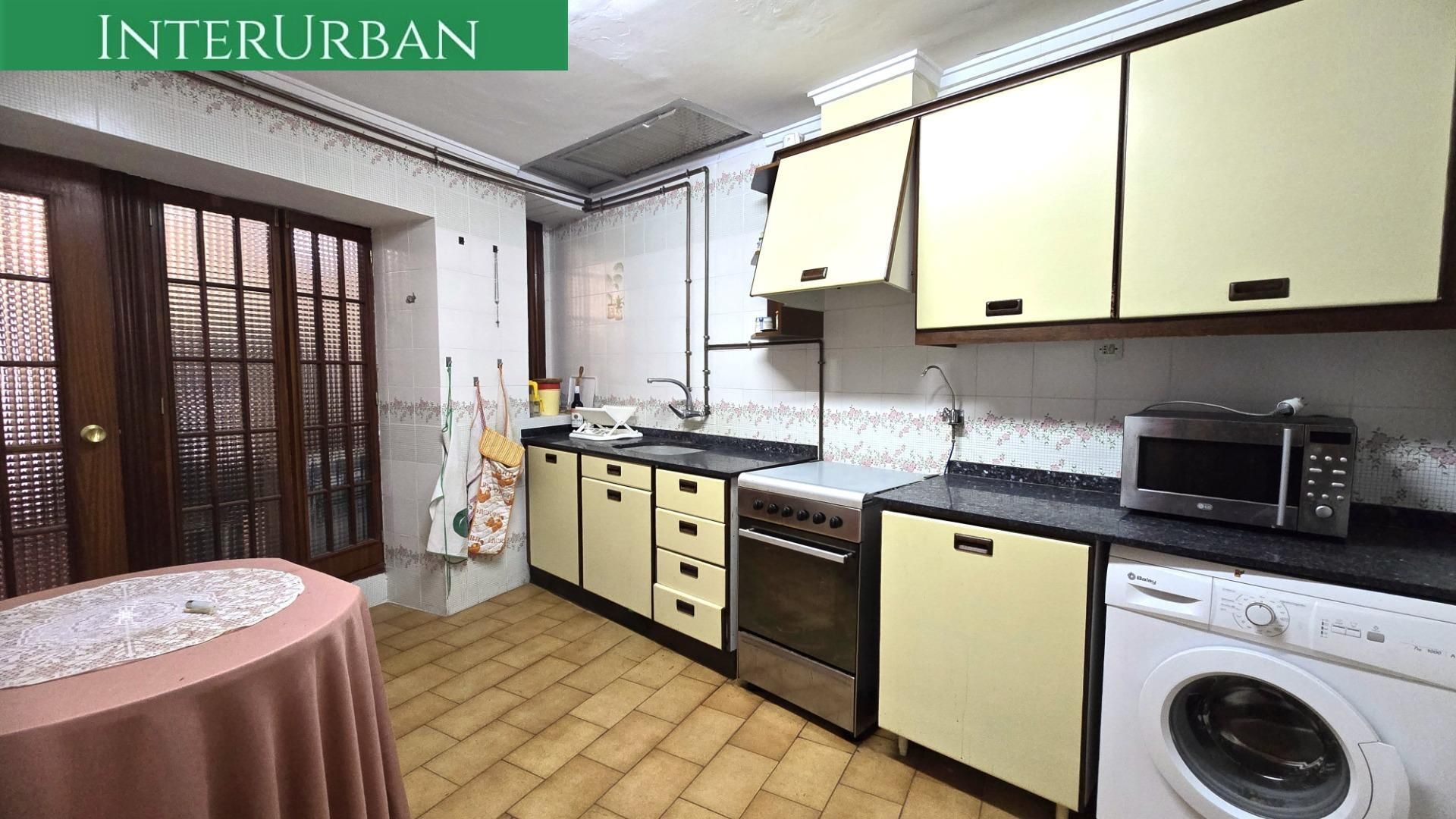 Cuina de Casa o xalet en venda en Llíria amb Terrassa i Traster