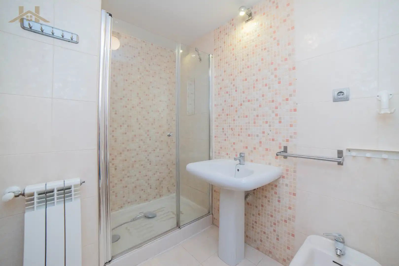 Baño de Ático en venta en Rivas-Vaciamadrid con Aire acondicionado, Calefacción y Jardín privado