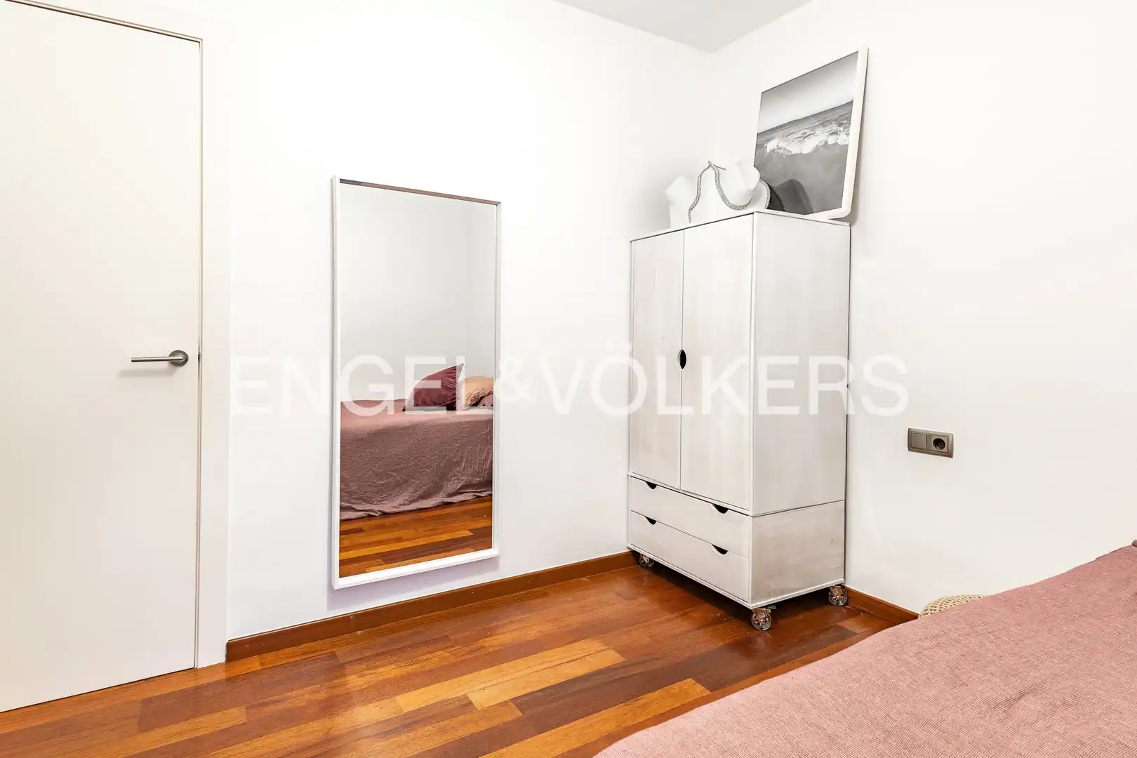Habitación de Piso en venta en Sant Cugat del Vallès con Aire acondicionado, Calefacción y Jardín privado