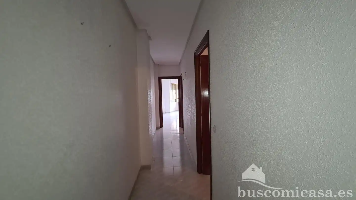 Wohnung zum Verkauf in Jódar mit Balkon