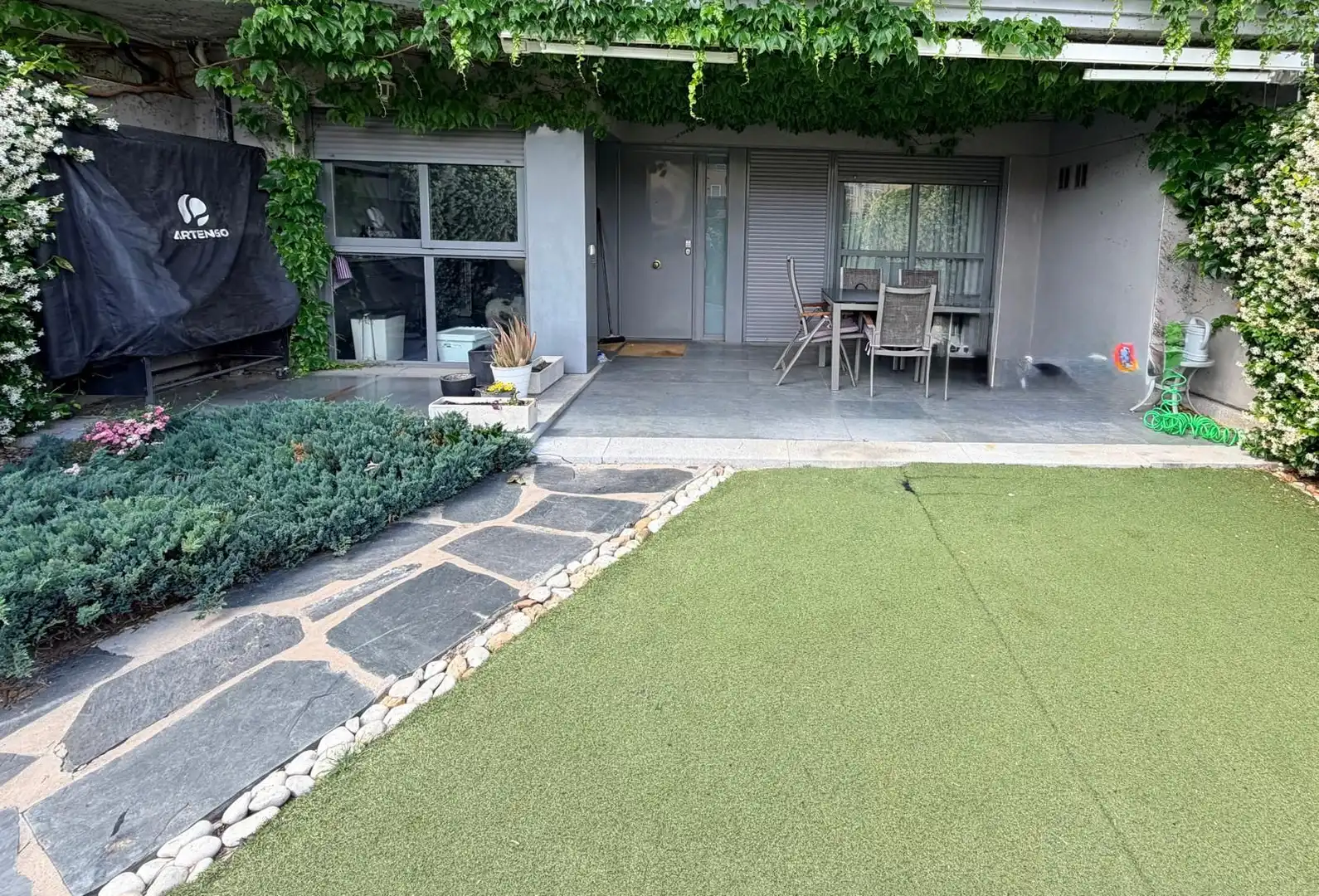 Terraza de Casa adosada en venta en Valdemoro con Aire acondicionado, Calefacción y Jardín privado