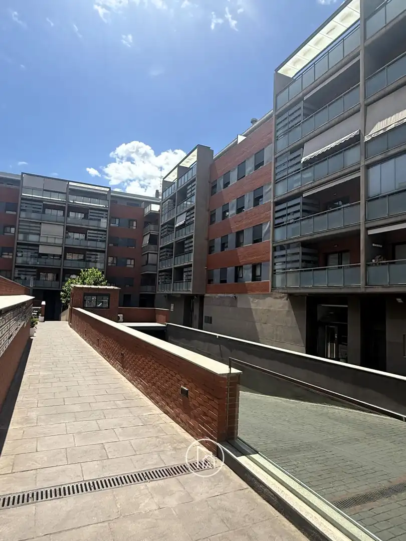 Exterior view of Flat for sale in Paterna  with Parquet flooring