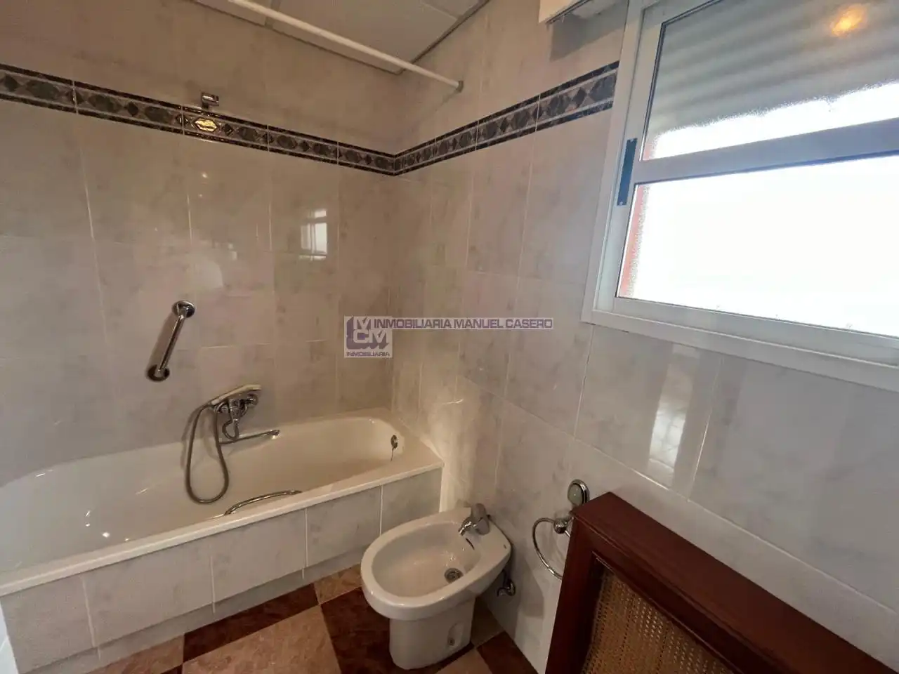 Bany de Casa o xalet en venda en Cáceres amb Calefacció, Jardí privat i Terrassa
