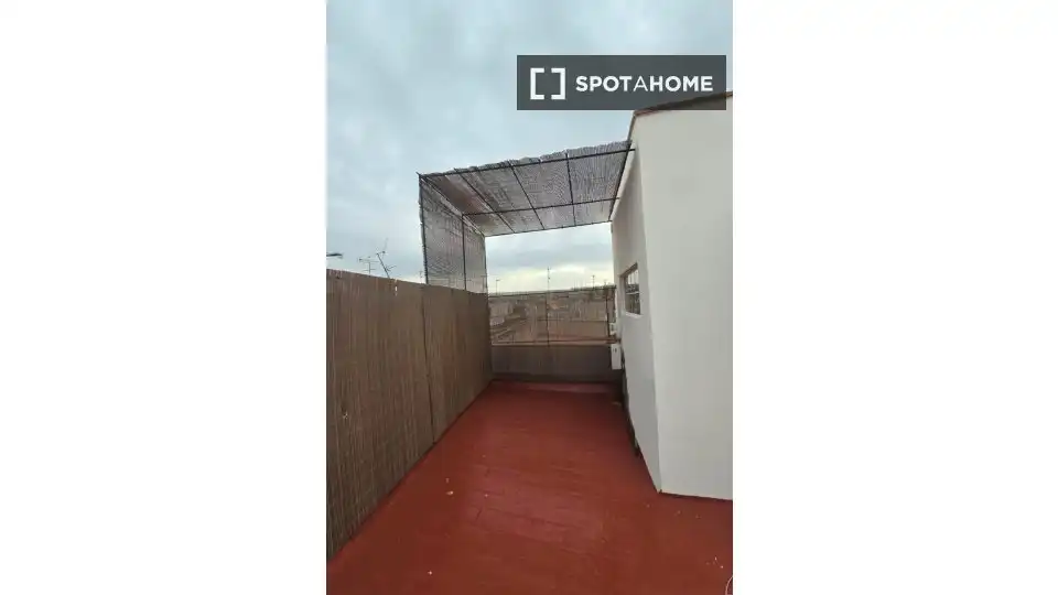 Appartamento con terrazza in affitto a Ciutat Vella, imagen 12