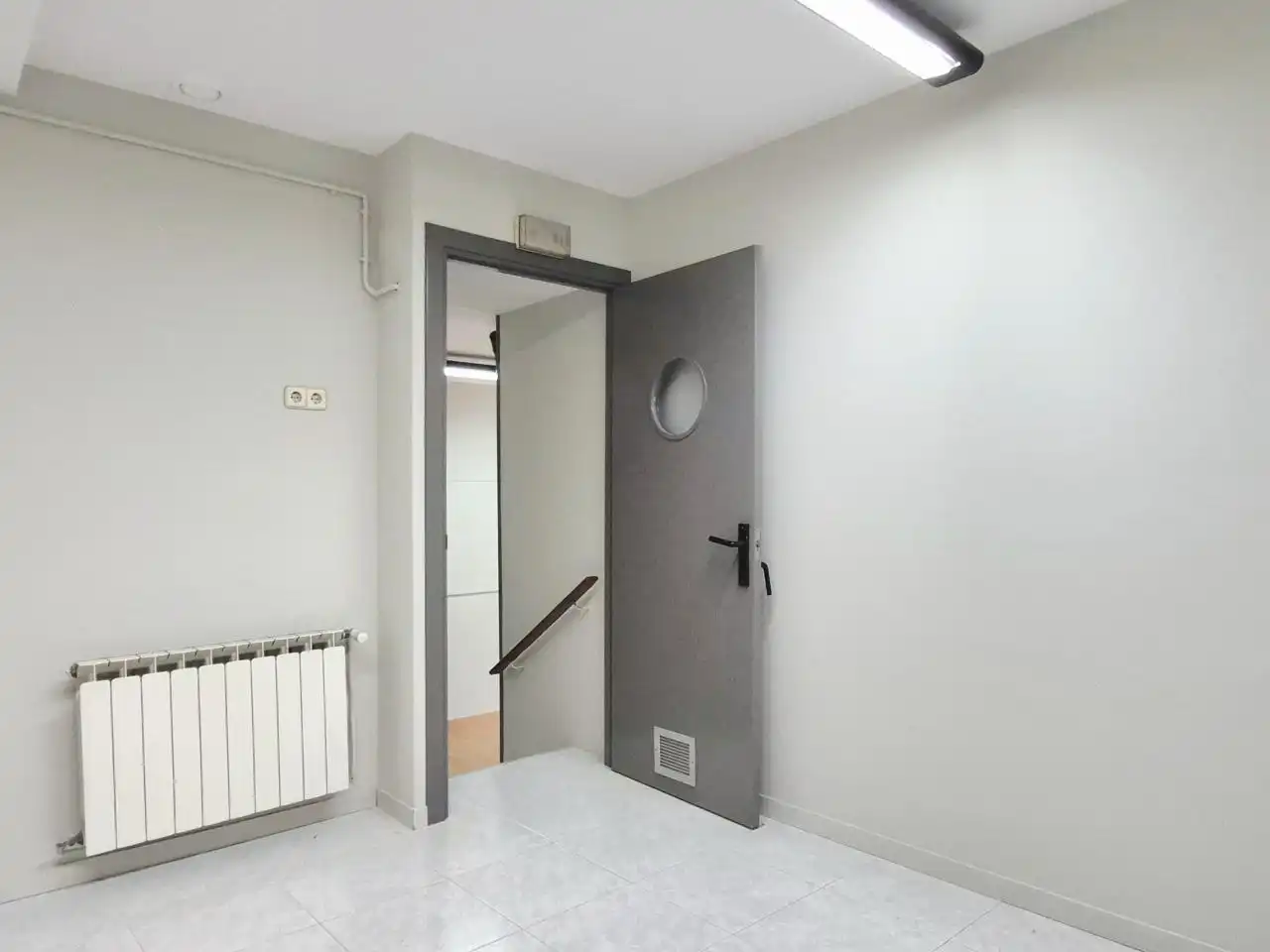 Erdgeschoss zum Verkauf in Terrassa mit Klimaanlage, Heizung und Parkett