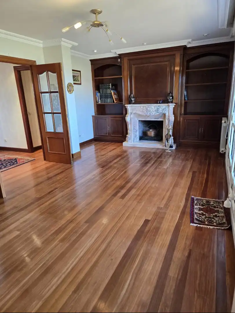 Sala d'estar de Àtic en venda en Getxo  amb Calefacció, Terrassa i Traster