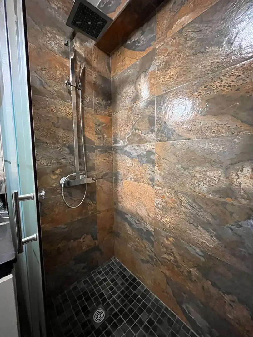 Baño de Piso en venta en Málaga con Aire acondicionado y Calefacción
