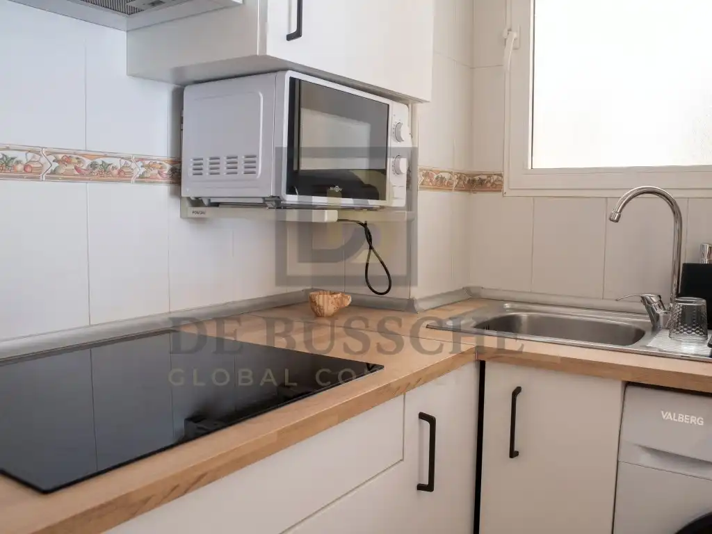 Cocina de Piso de alquiler en Torrevieja con Piscina, Amueblado y Lavadora