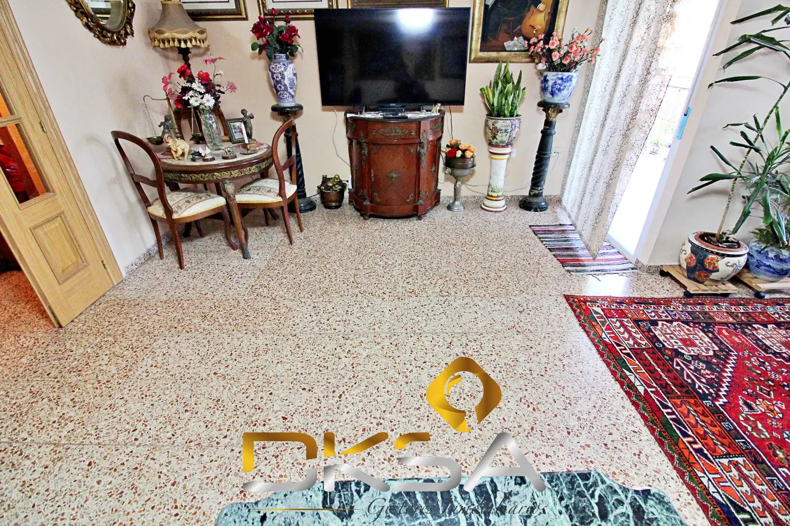 Sala de estar de Piso en venta en Castellón de la Plana / Castelló de la Plana con Terraza, Amueblado y Balcón