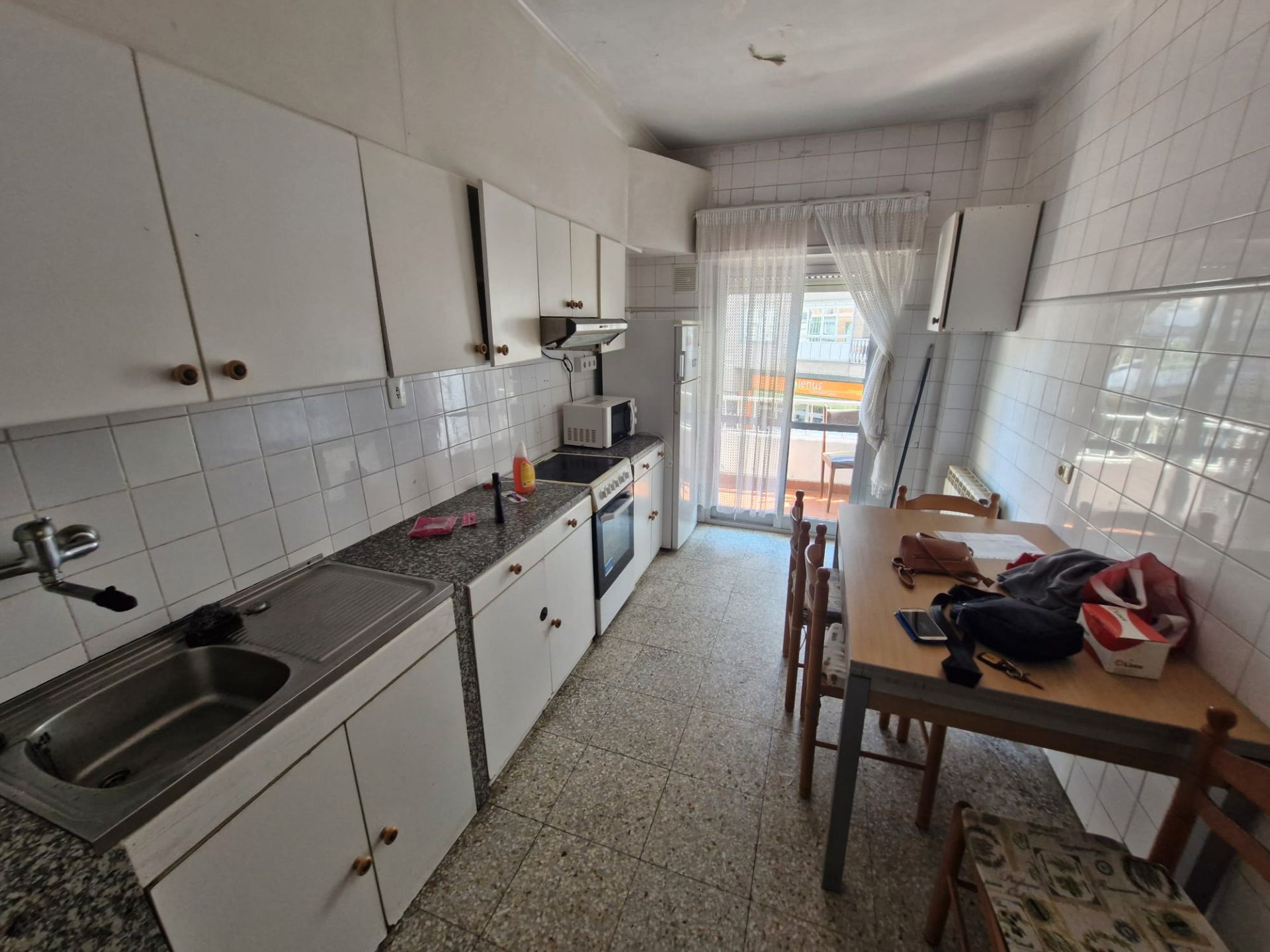 Kitchen of Flat for sale in Ourense Capital   with Heating, Parquet flooring and Furnished