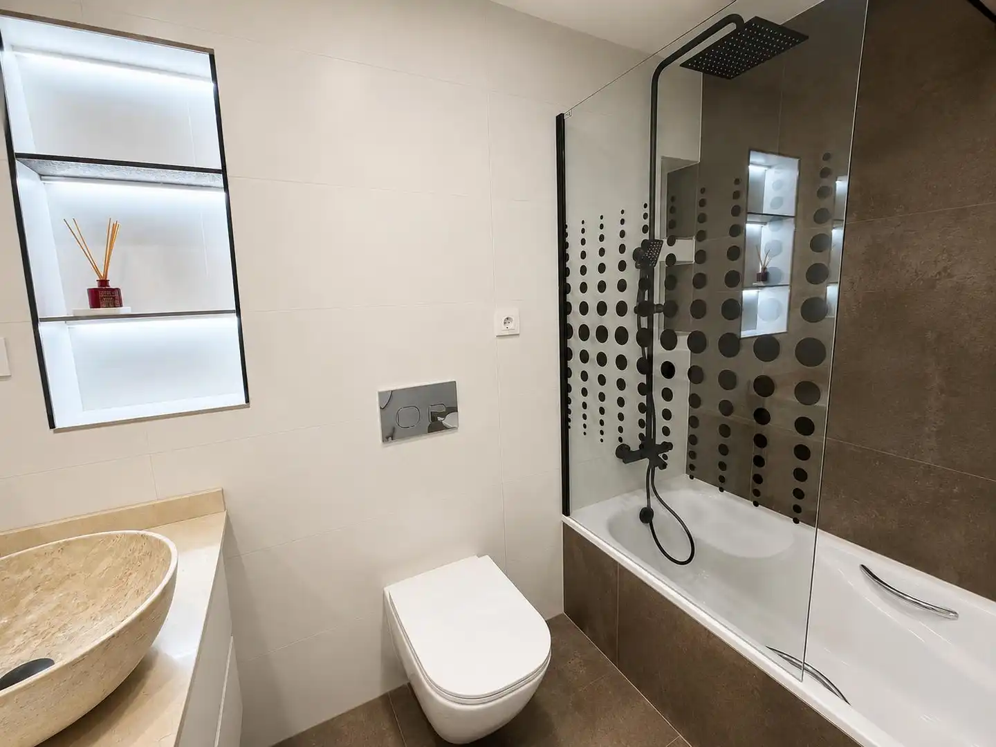 Badezimmer von Maisonette zur Miete in Azuqueca de Henares mit Klimaanlage, Heizung und Ofen