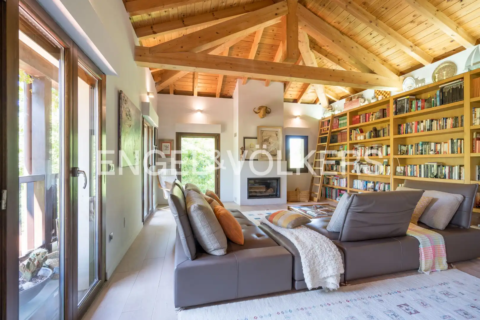 Sala de estar de Casa o chalet en venta en Nava con Calefacción, Jardín privado y Parquet