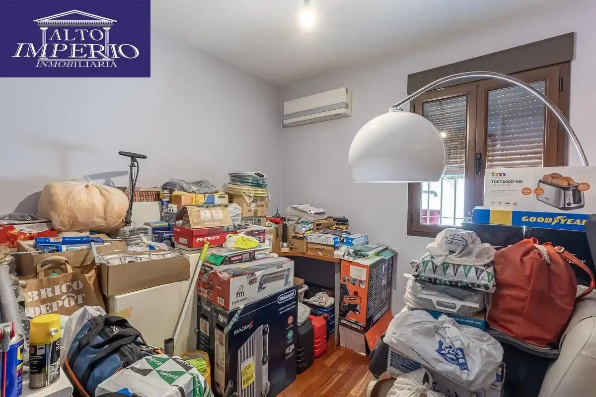 Houses for sale in Granada  with Air Conditioner, Heating and Private garden