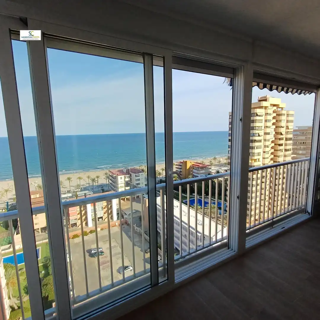 Habitación de Apartamento en venta en Alicante / Alacant con Aire acondicionado y Piscina comunitaria