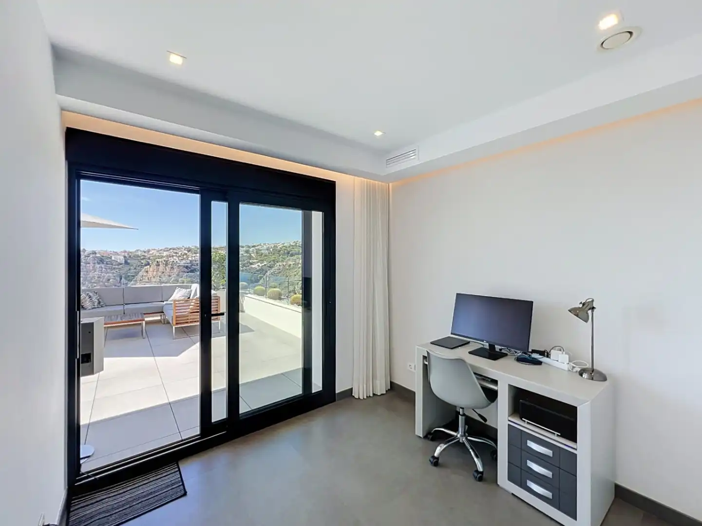 Penthouse with pool for sale in Cumbre del Sol, imagen 34