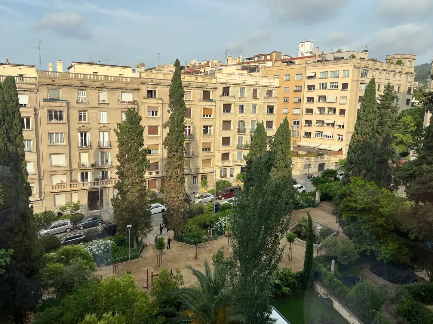 Vista exterior de Piso de alquiler en Barcelona con Aire acondicionado, Calefacción y Parquet