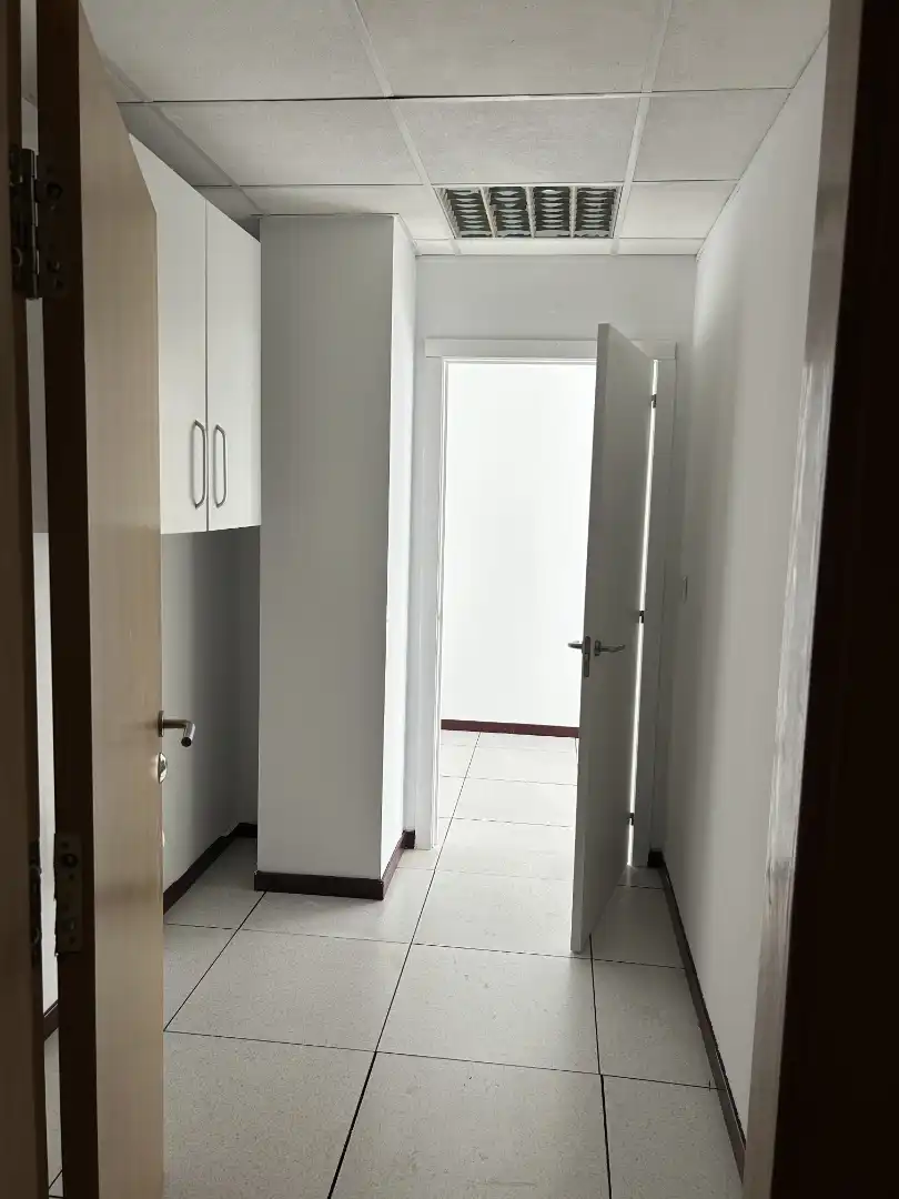 Office space with lift to rent in Polígono Parque Empresarial la Muga 6, imagen 11
