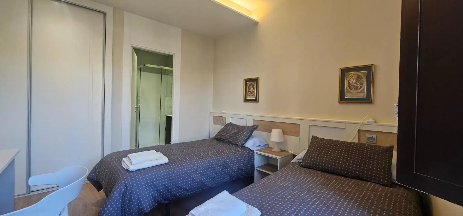 Habitación de Edificio en venta en Zamora Capital 
